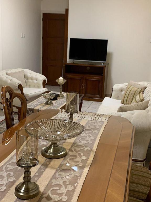 Tony'S Boutique Apartment Larnaca Exterior foto